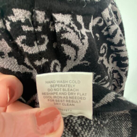 Romeo & Juliet Couture Women's Black & Gray Knit Fit & Flare Dress Size Medium - Picture 10 of 10